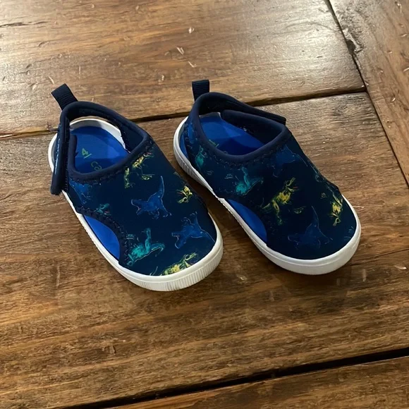 Carters Dinosaur Shoes Size 4