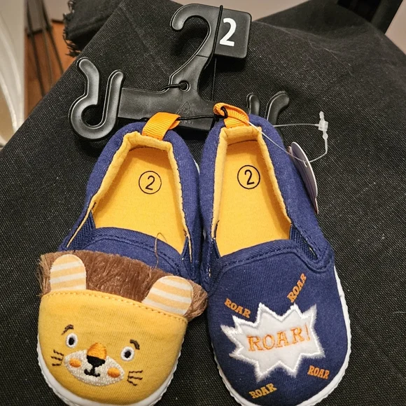 Infant Slip On Shoes (Size 2)