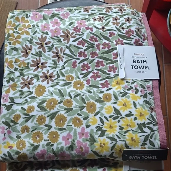 Envogue Bath Towels