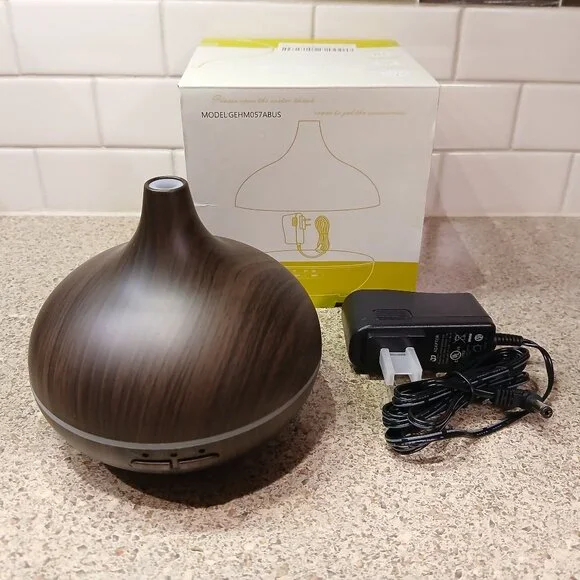 Ultrasonic Aromatherapy Essential Oil Diffuser w/ Dark Wood Grain - 150 ml (NWT)