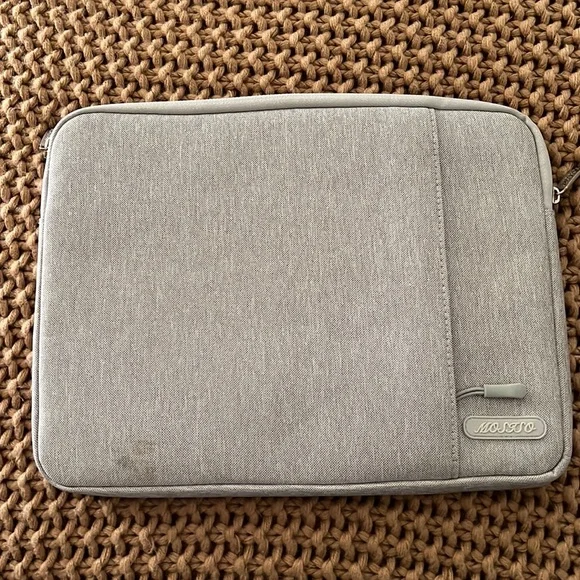 MOSISO Gray laptop sleeve