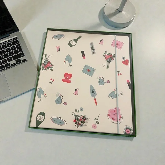 Kate Spade Bridal Planner- New