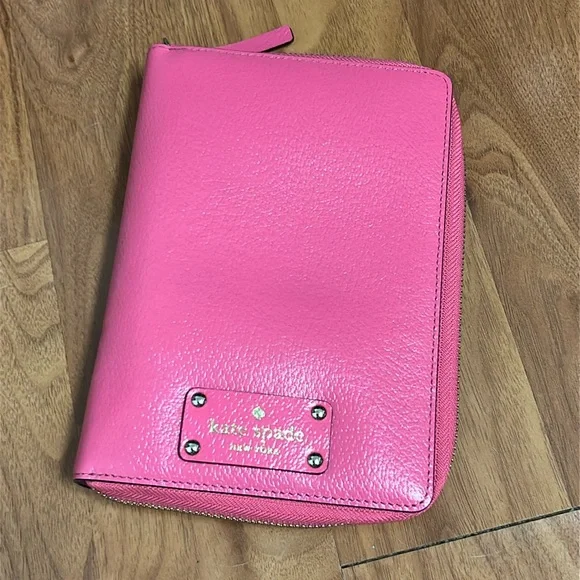 Kate Spade Wellesley Pink Leather Calendar Planner Agenda