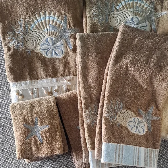 Avanti Coastal Brown and Blue Towel Set