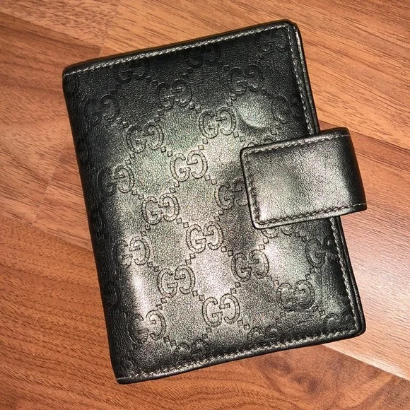 Authentic Gucci Metallic Leather Agenda