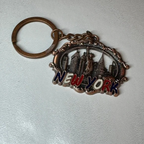 New York City Skyline Statue of Liberty Souvenir Metal‎ Keychain