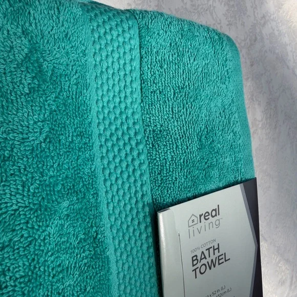 Set of Two New Teal Bath Towels