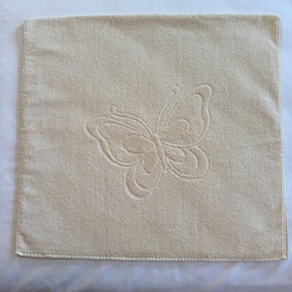 Vintage Royal Family by Cannon Butterfly Bath Towel Cream Beige Embossed 24x44