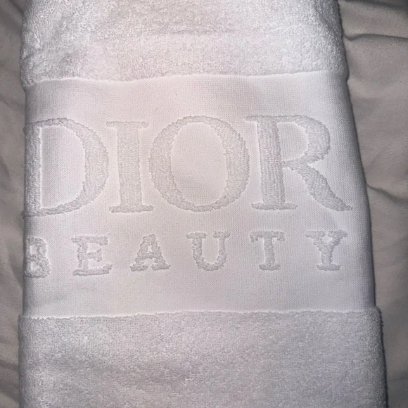 Dior Beauty Face Towel White Logo Cotton Authentic Gift Box