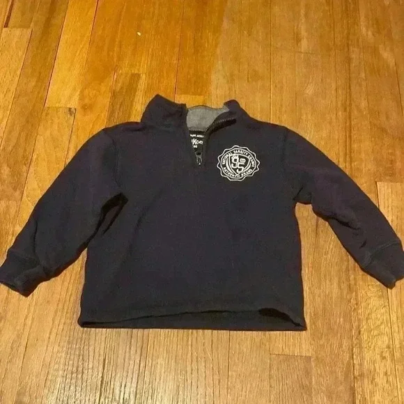🎄Oshkosh boys 1/4 zip sweater - 4T
