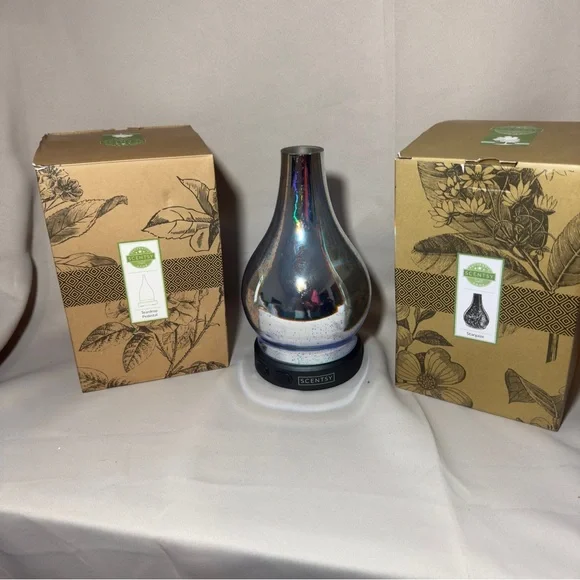 Scentsy Stargaze Diffuser w/ Shade NWT
