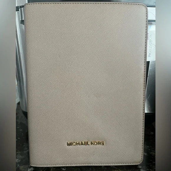 NWT Michael Kors Saffiano Leather Gray iPad Mini/Tablet Case With Gold Tone Logo
