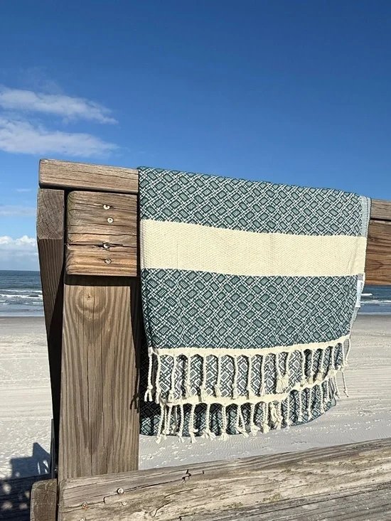 Crab Trap Rag Teal — Salt Rag™ Sand-Resistant Turkish Beach Towel