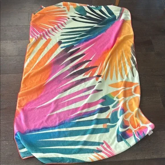 Colorful Tropical Beach Towel - fab fit fun