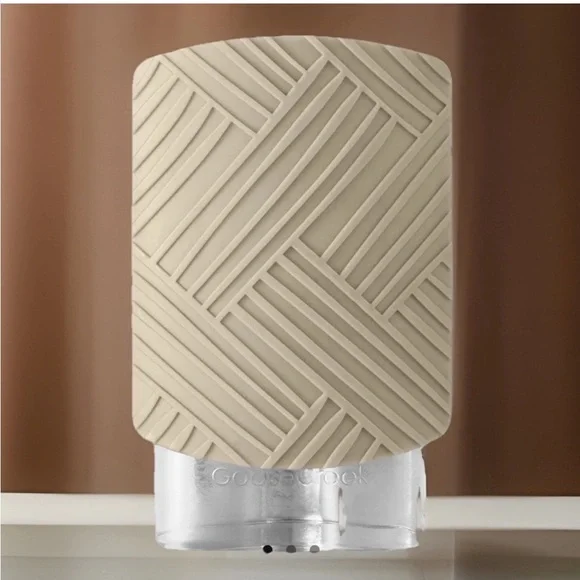 Goose Creek Plug-In Diffuser- Woven Clay (SCENTED OIL NOT INCLUDED)