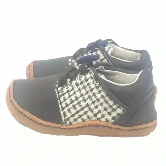 RILEYROOS RAVE DESERT SNEAKERS BABY SHOES 6-12 MONTHS LEATHER NEW IN BOX