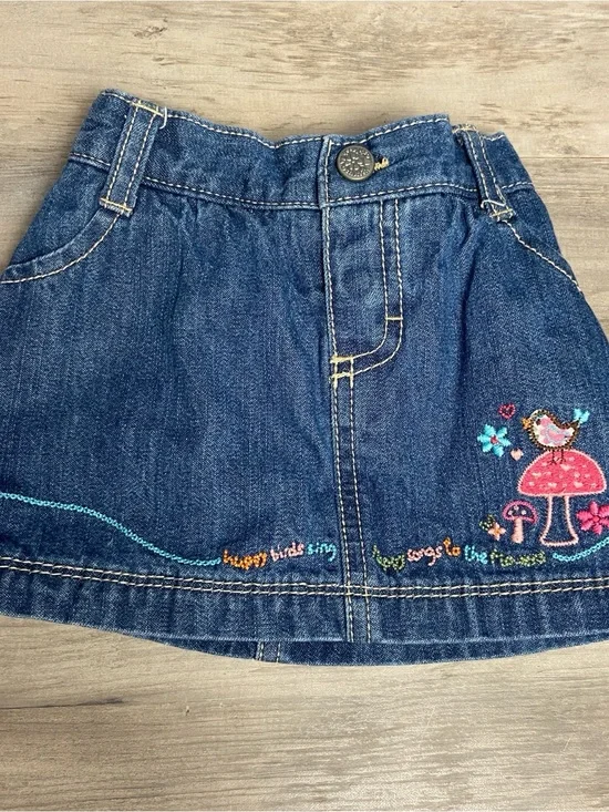 Genuine kids Oshkosh Skirt girls Size 9 Month Denim Skirt jean skirt embroidered