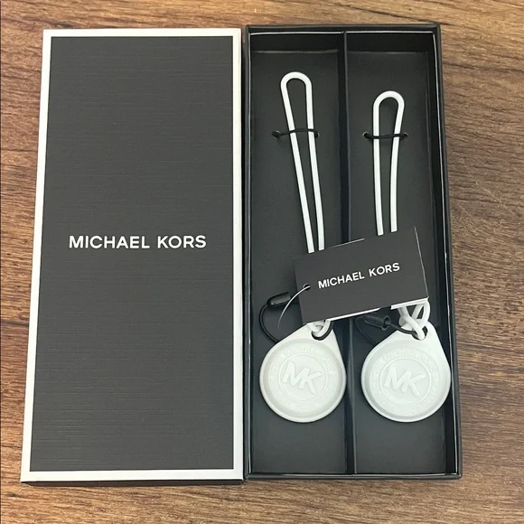 Michael Kors White Silicone MK Logo AirTag Holder