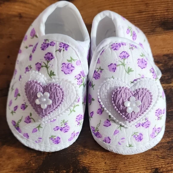 Floral Heart Baby Shoes - Purple and White Size 12 Shoes Soft