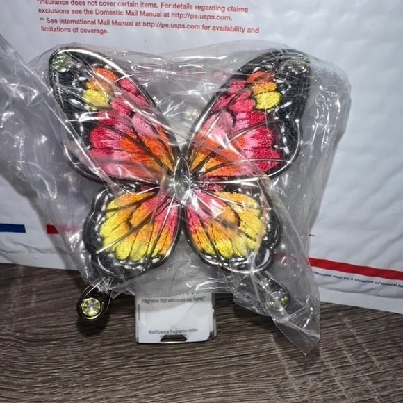 Bath and Body Works Butterfly Wallflowers Fragrance Plug Pink‎ Orange Yellow