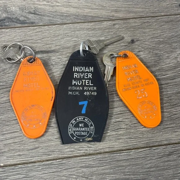 Vintage Motel Key Fob‎ Chains Indian River Michigan Retro 70s 80s 90s Up North