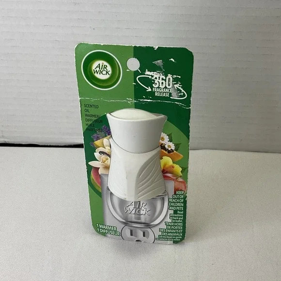 Air Wick plug in Scented‎ Oil Warmer, White, 1 Count, Essential Oils, Freshener