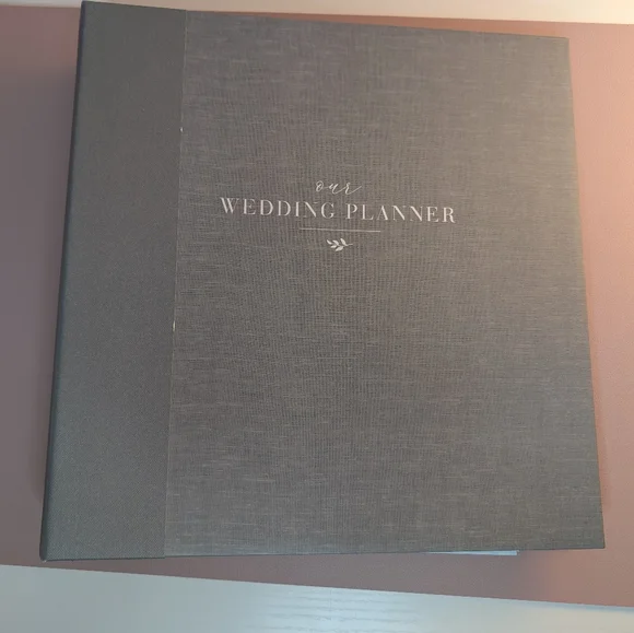 Elegant Wedding Planner Book
