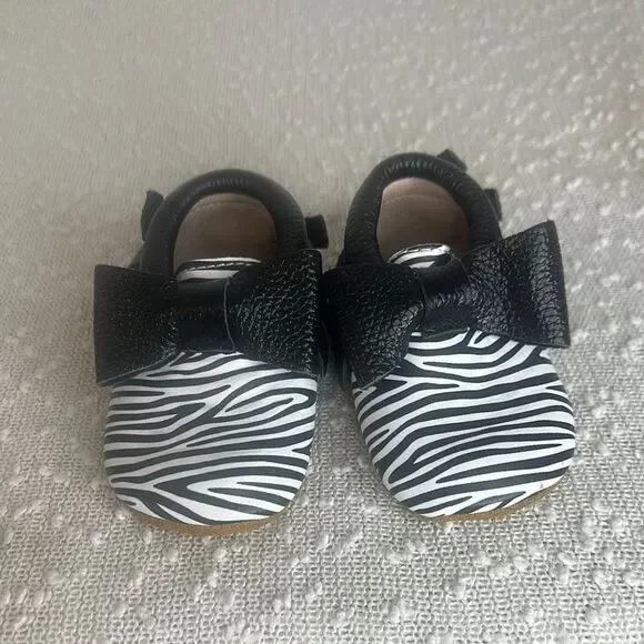 MONKEY FEET Black Zebra Moccasin Shoes 3-6M 3M 6M