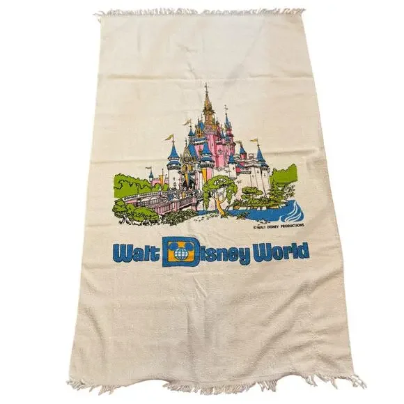1980's Cannon Made in USA 100% Cotton Walt Disney World Cinderella Castle Towel