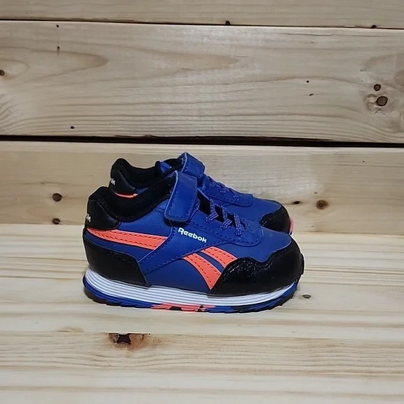 Reebok Baby Shoes size 4 Boys