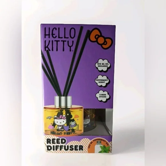 Hello Kitty Witch Halloween Reed Diffuser! Peppermint Scented! Purple (NIB)