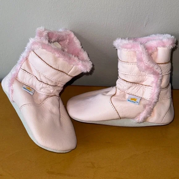 Ministar Leather Boots Infant XL 18-24m Pink New Faux Fur Trim‎ Bobux Booties