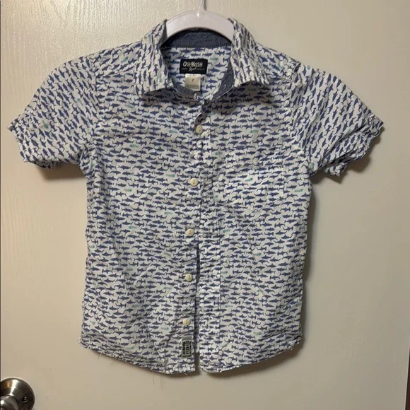 OshKosh B'gosh Blue and White Patterned Shirt Size 7