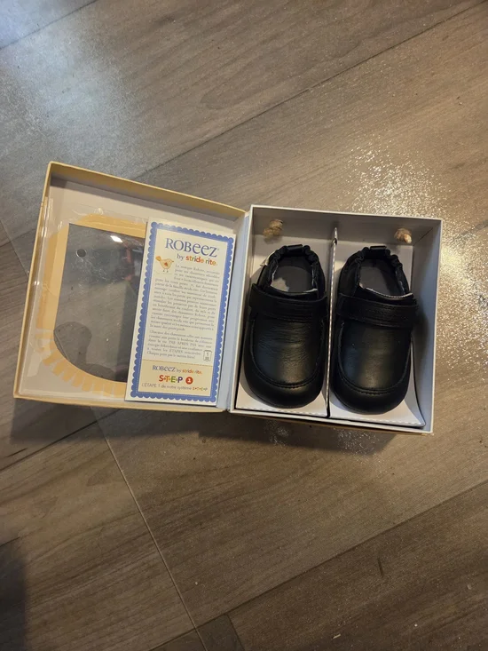 Robeez Black Soft Leather Baby Shoes