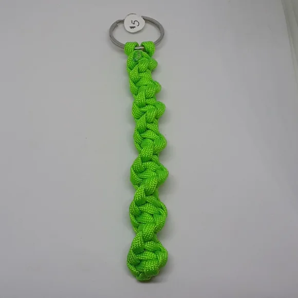 550 paracord keychain