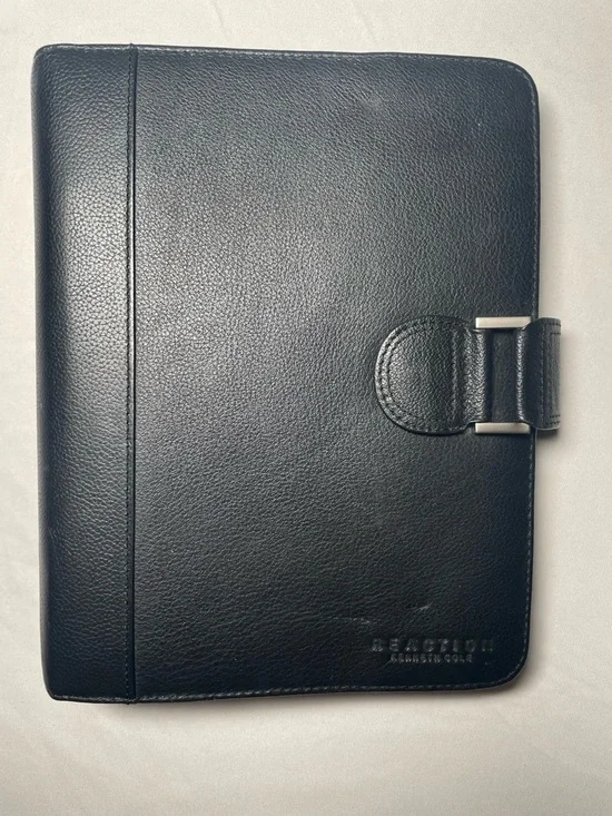 Kenneth Cole Reaction Black Leather Binder Portfolio