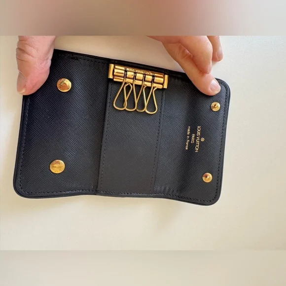 Louis Vuitton Black Monogram Key Holder -EUC with COA and LV dust bag