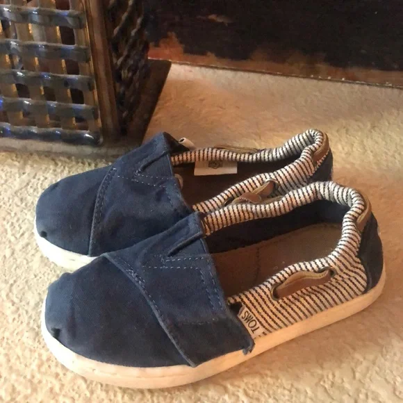 Toms toddler canvas slip on‎ striped navy shoes
