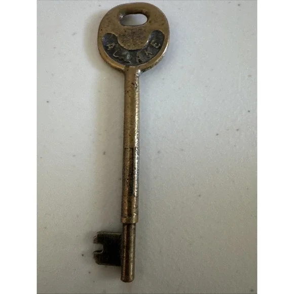 Antique Vintage Adlake Solid Brass Skeleton Key 4
