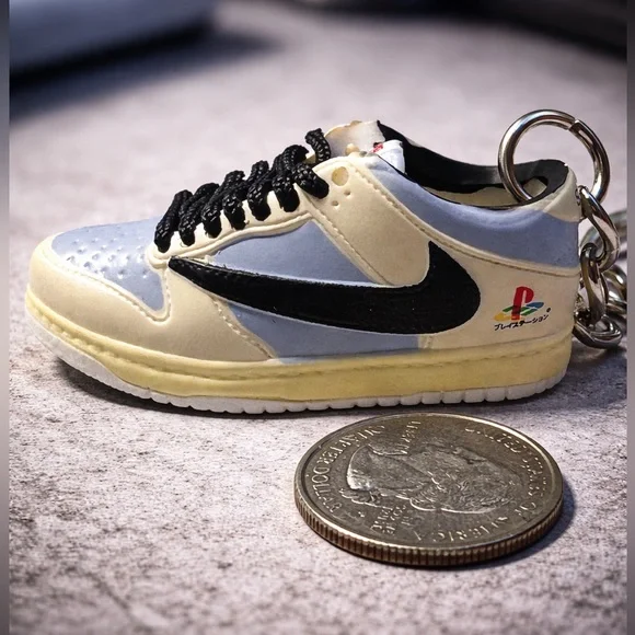 3D‎ Mini Sneaker Keychain dunk low blue cream charm trinket