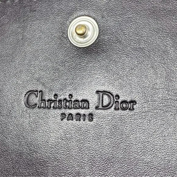🔥EUC Christian Dior 2005 Brown Monogram Wallet comes with original box🔥