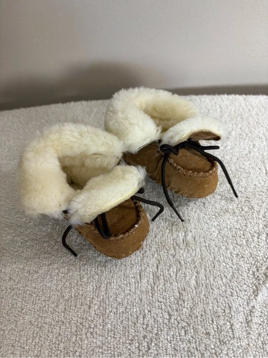 BABY Infant SHEEPSKIN Sheep Shearling WOOL Lined BOOTIES