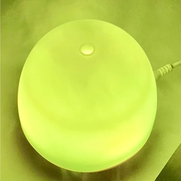 Essential oil diffuser