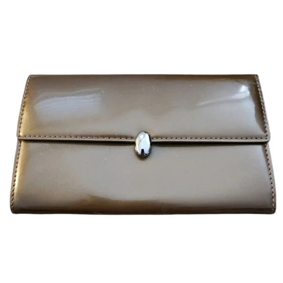 Christian Dior brown patent leather wallet flawed