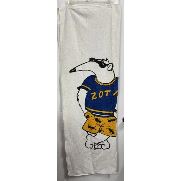 Vintage University‎ of California, Irvine (UCI) Anteaters Beach Towel