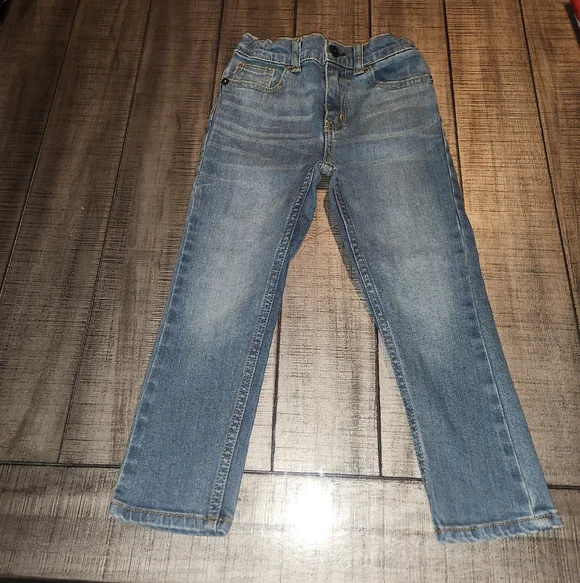 NWOT Oshkosh B'Gosh Classic Kids' Light Wash Denim Skinny Jeans