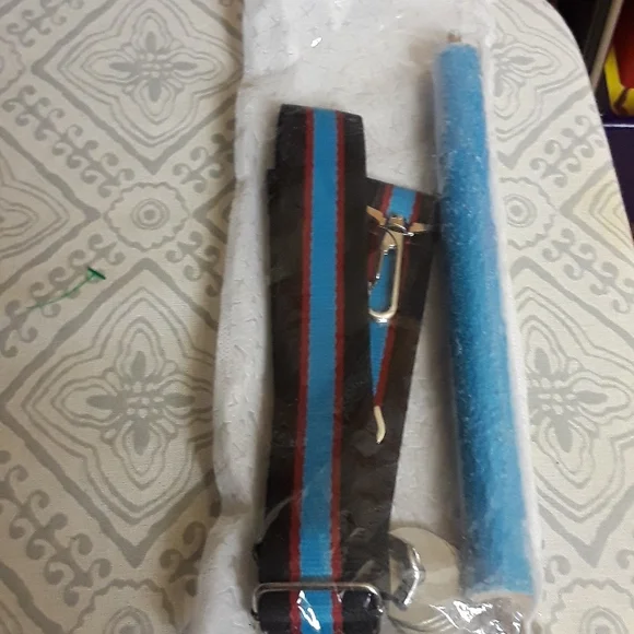 Bird parrot pearch and strap/ BUNDLE ONLY