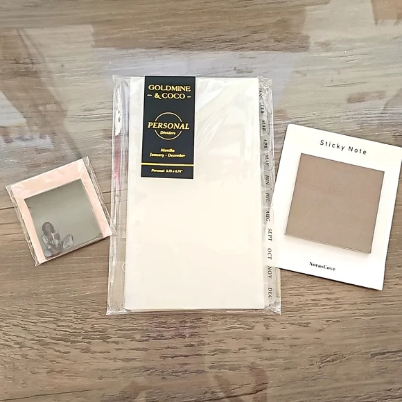 New Stationary set personal dividers