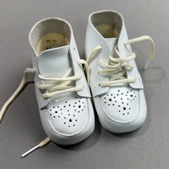 Vintage Buster Brown Baby Shoes White Leather Lace‎ Up Size 1 Infant 4
