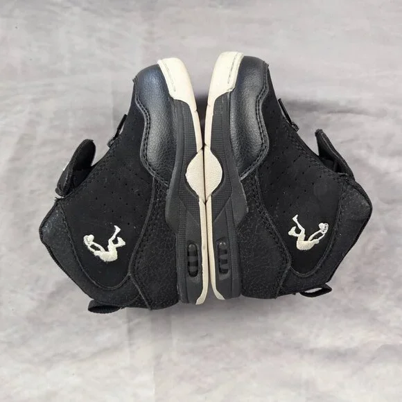 Shaq size 7 infant high-tops black in excellent condition